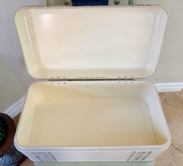 White breadbox with open lid 